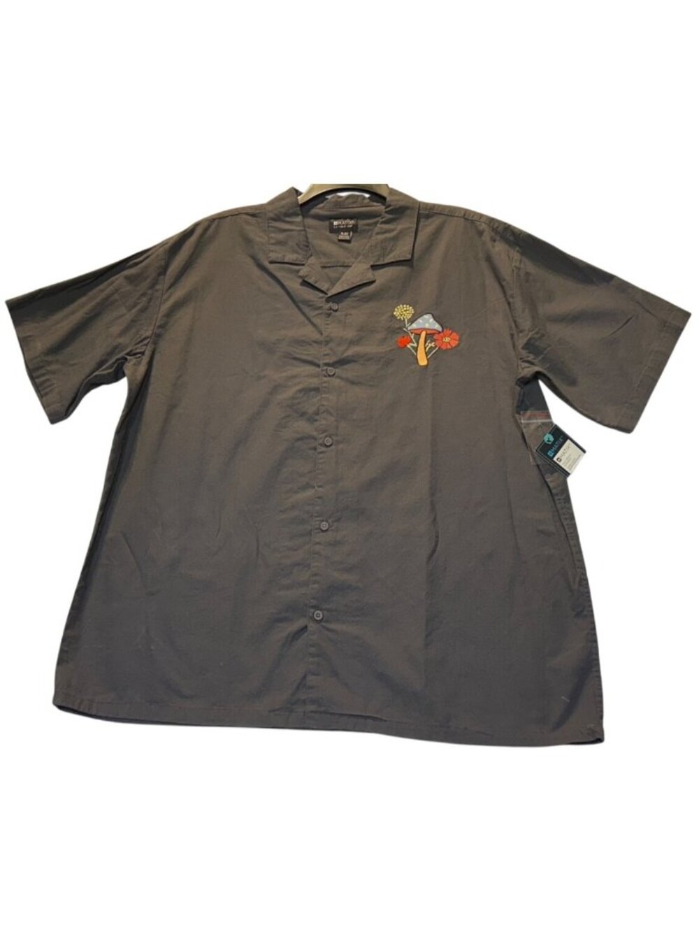Matix Mens  Size XL Charcoal Button-Up Shirt With Embroidered Mushroom & Floral